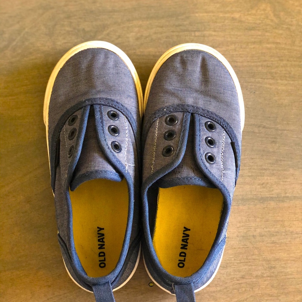 Boys Old Navy Slip On Shoes